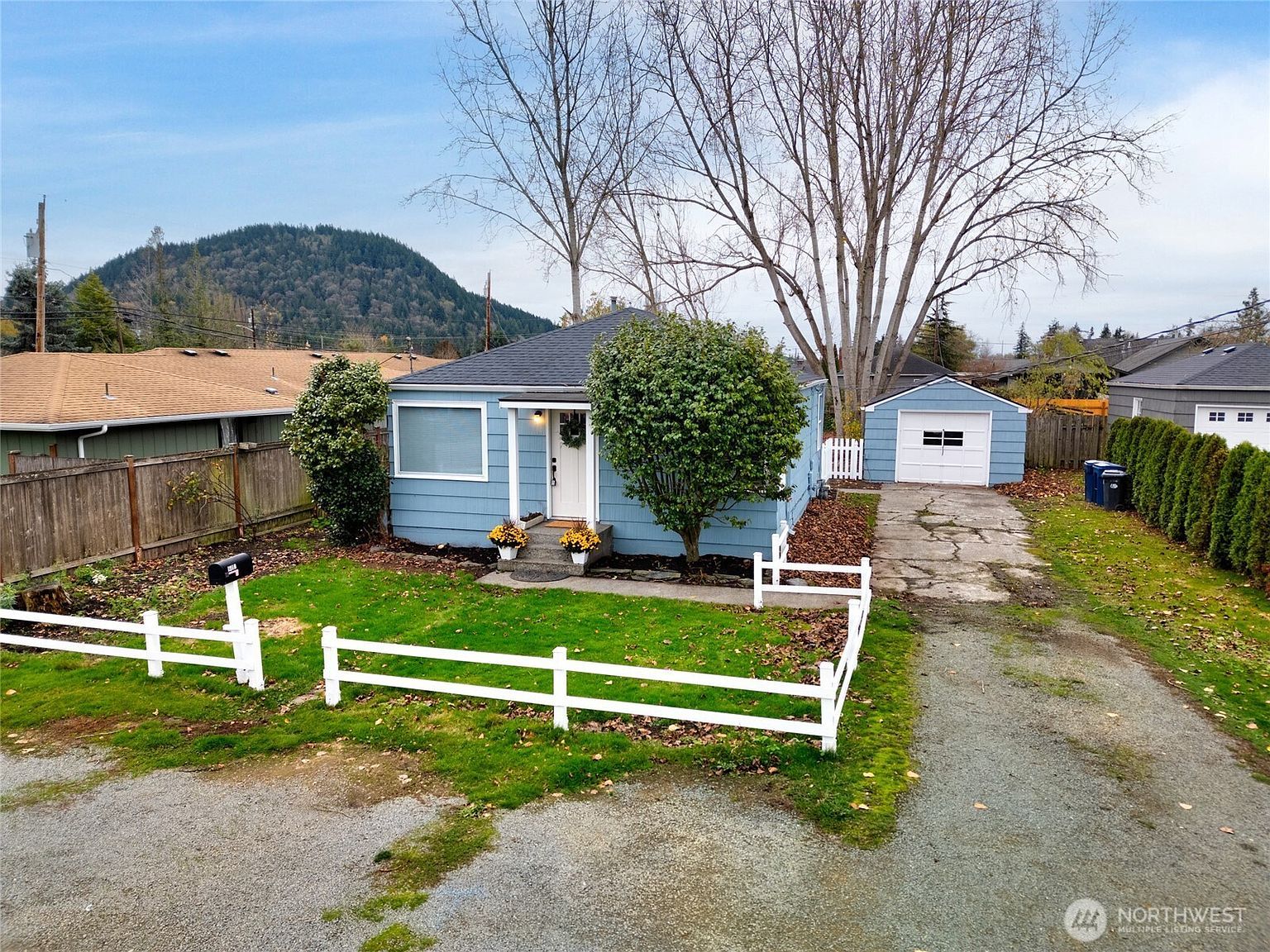 1412 E Berniece St Mount Vernon, WA 98274 - Thumbnail 2