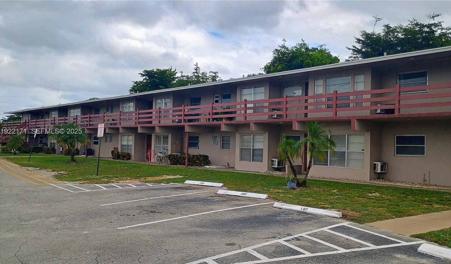 2980 NW 43rd Ter APT 103 Fort Lauderdale, FL 33313 | Condominium