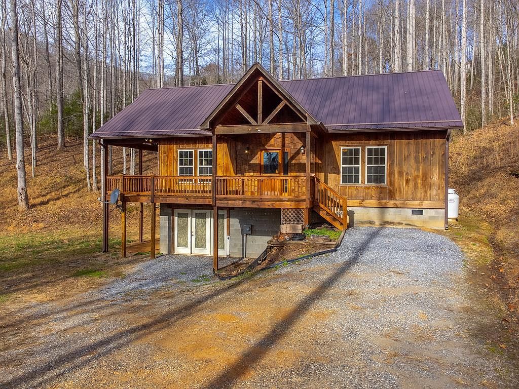 708 Thornhill Dr Sylva, NC 28779 - Thumbnail 2