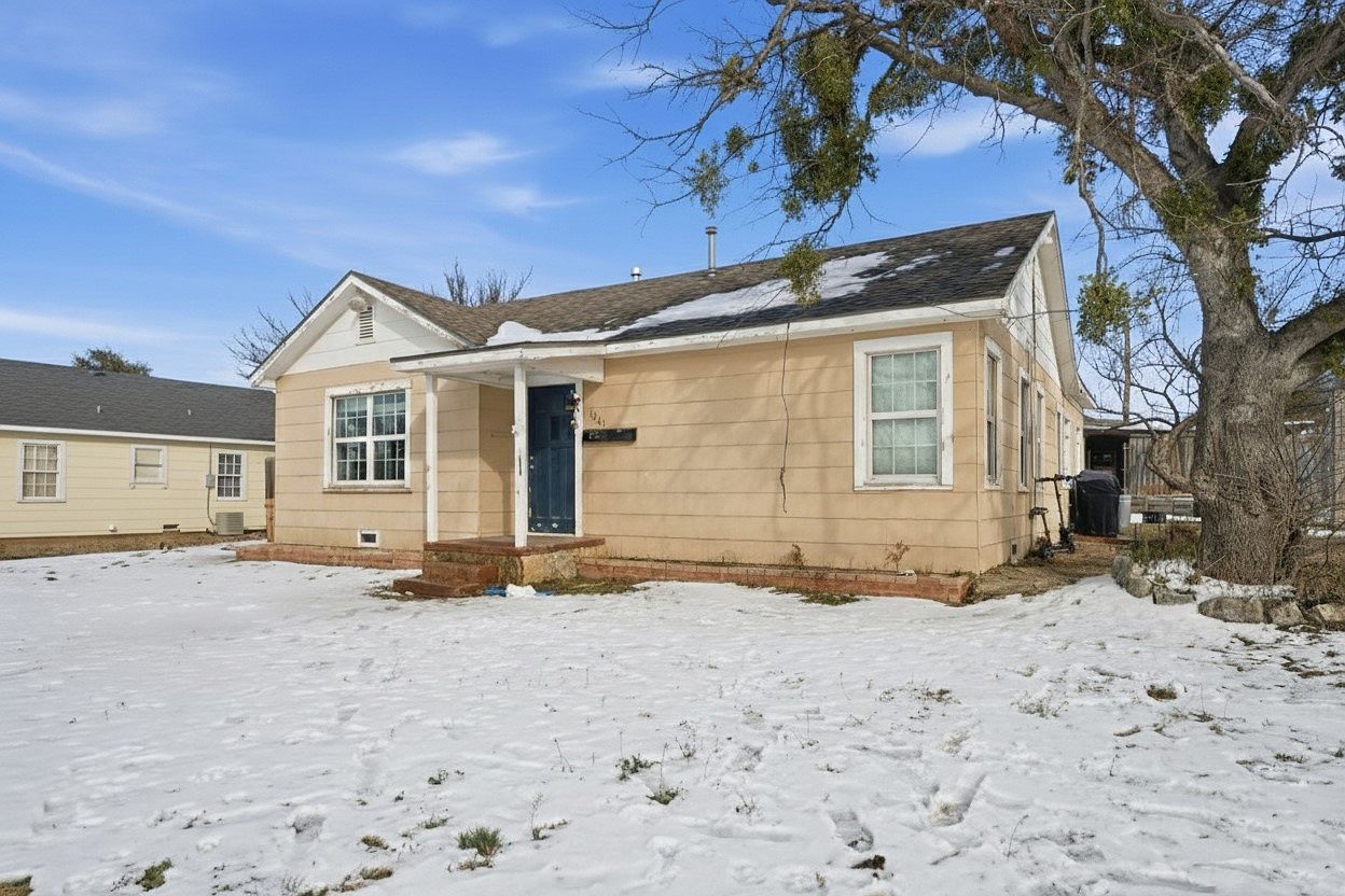 1901 Cedar Crest Dr Abilene, TX 79601 - Thumbnail 2