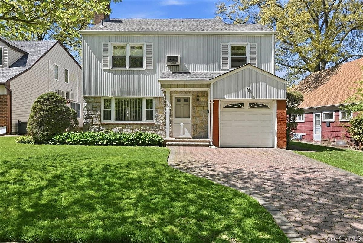 218-37 Grand Central Pkwy Queens Village, NY 11427  | Single Family