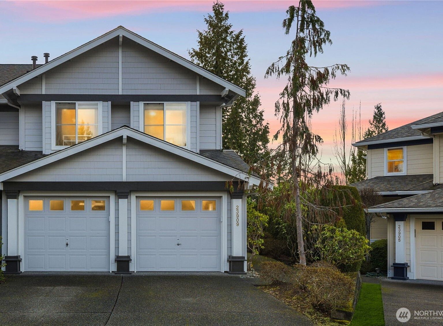 23909 SE 7th Ln Sammamish, WA 98074 - Thumbnail 2