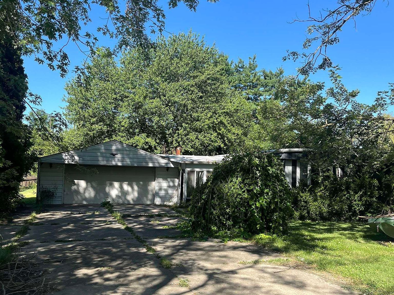 9173 S Tomahawk Trl Markleville, IN 46056 - Thumbnail 2