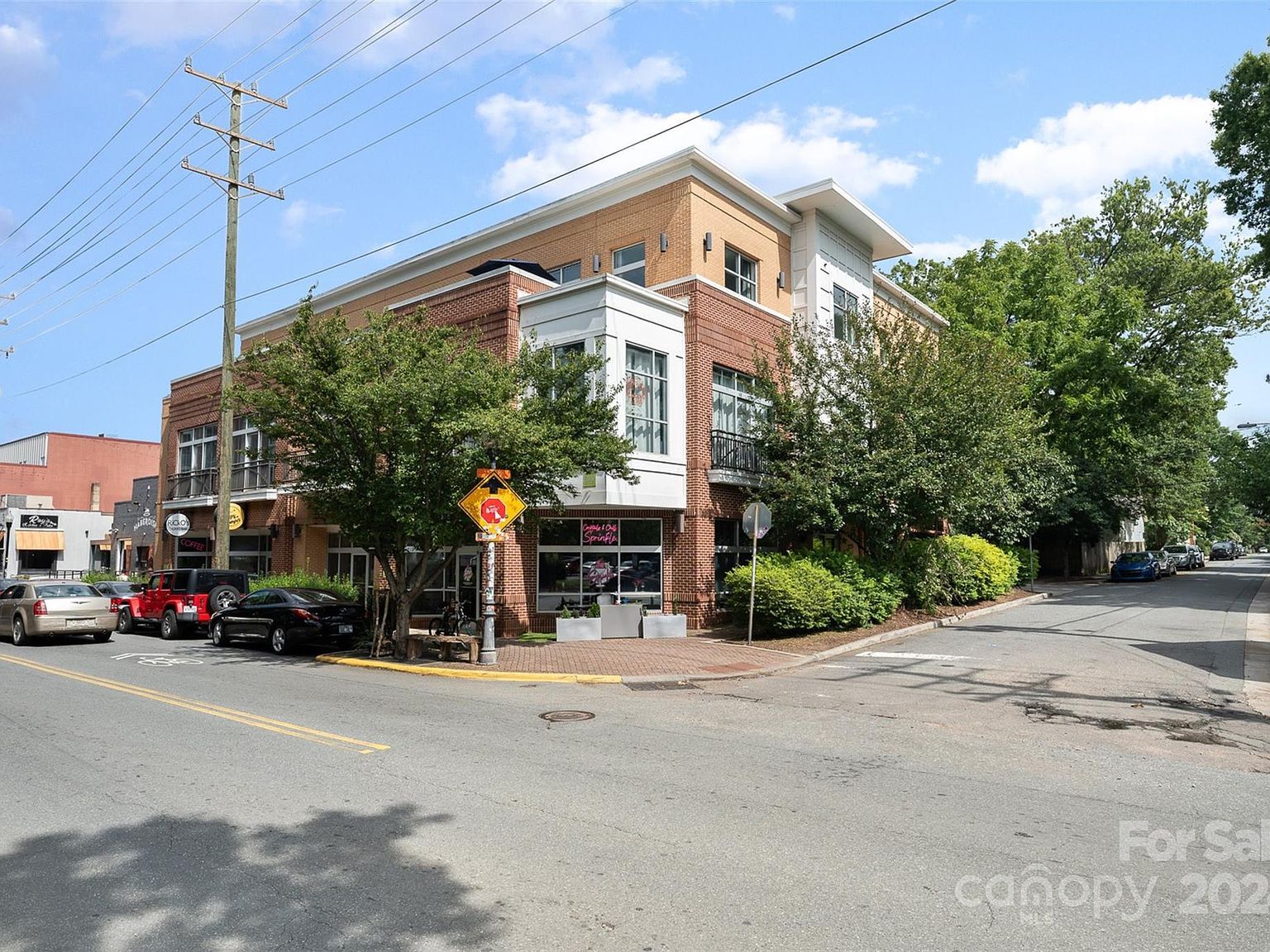 519 E 34th St Charlotte, NC 28205 - Thumbnail 2