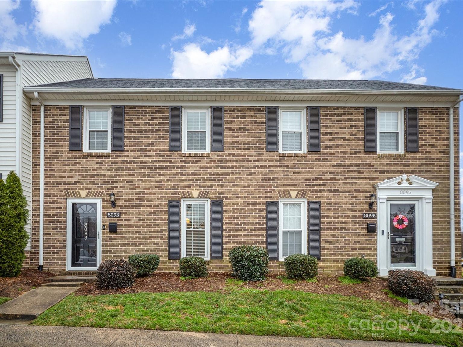 8093 Regent Park Ln Charlotte, NC 28210 - Thumbnail 2