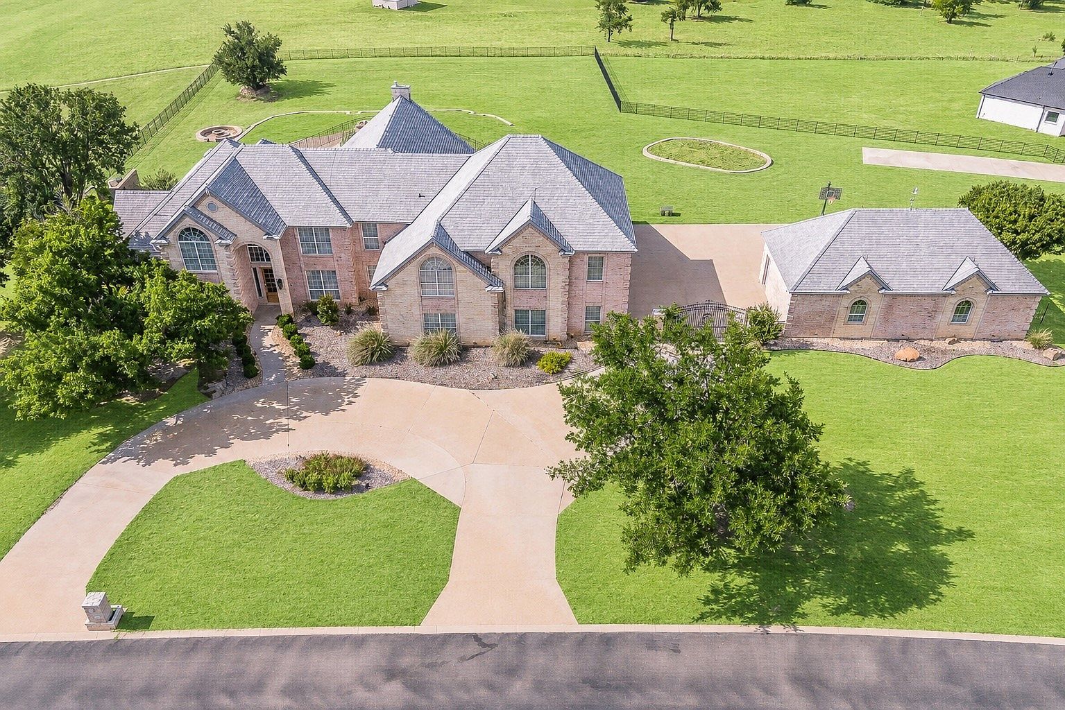 113 Club House Dr Weatherford, TX 76087, 76087