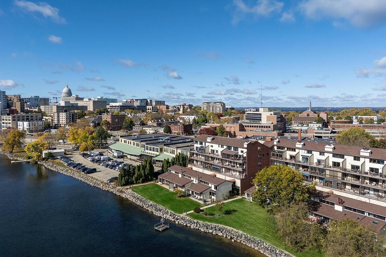 404 S Blount St UNIT 307 Madison, WI 53703 - Thumbnail 2