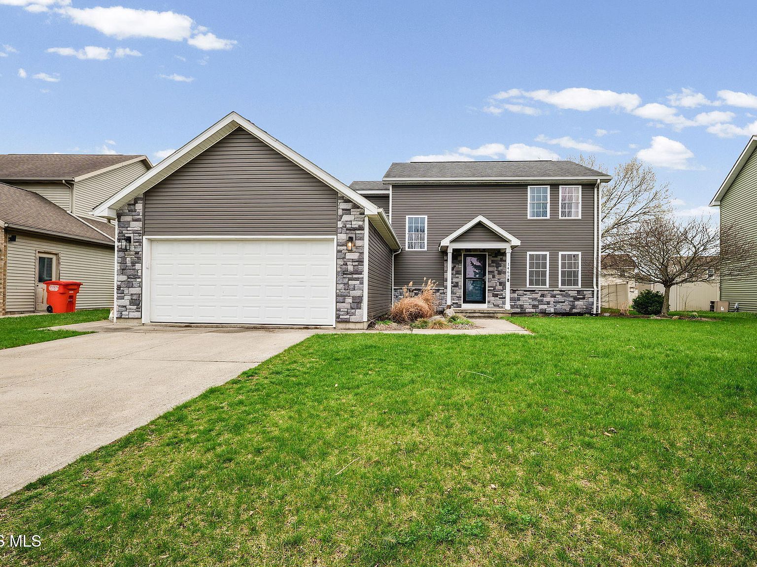 1463 Misty Oaks Dr Findlay, OH 45840  | Single Family