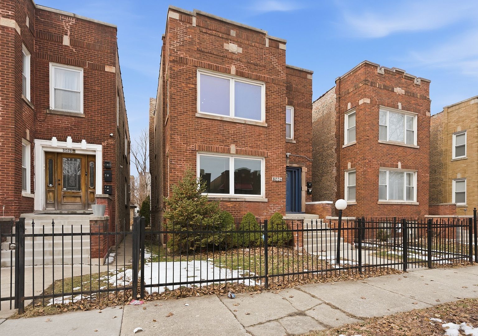 8026 S Dobson Ave Chicago, IL 60619 - Thumbnail 2