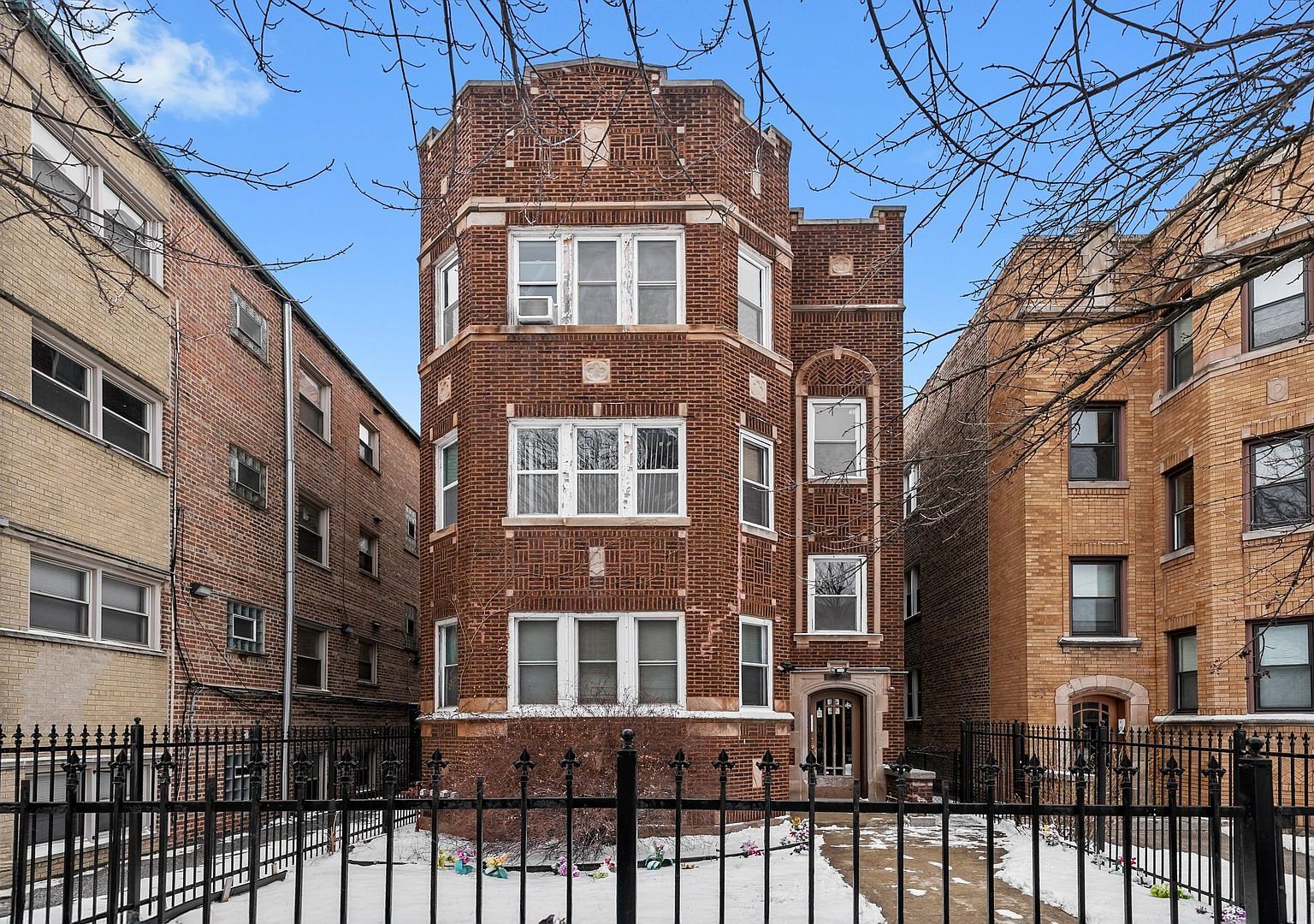 (undisclosed Address) Chicago, IL 60649 - Thumbnail 2