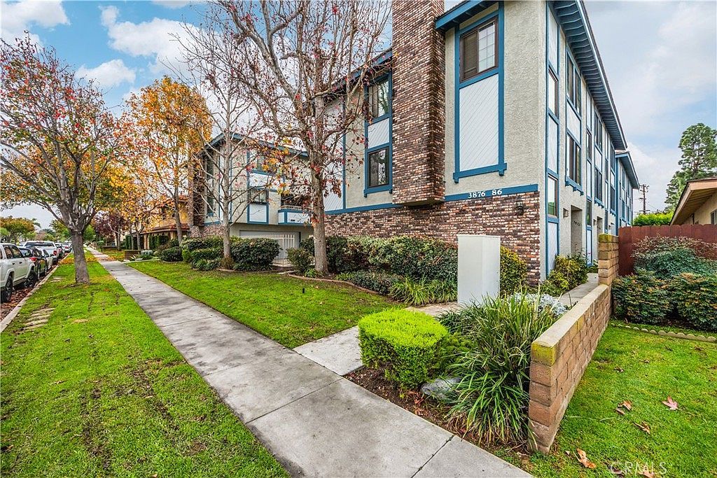 3878 Howard Ave #8 Los Alamitos, CA 90720 - Thumbnail 2