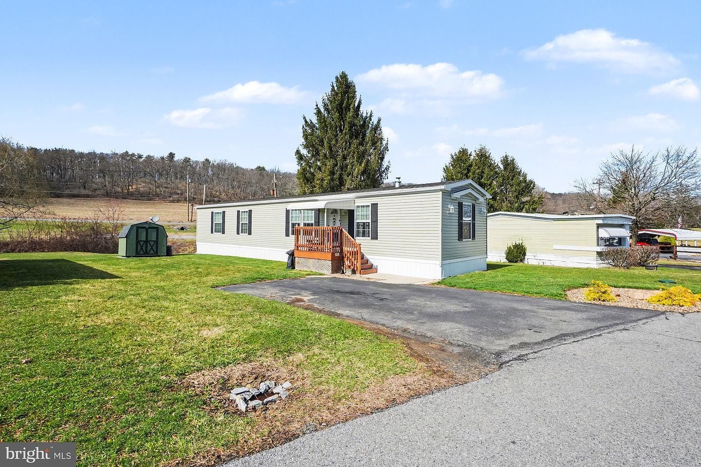1B Frieden Mnr Schuylkill Haven, PA 17972  | Single Family