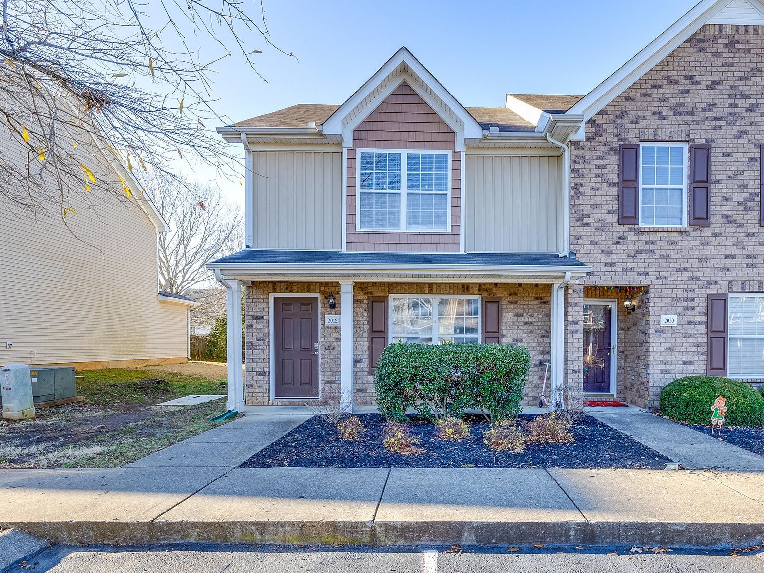 2012 Victory Gallop Ln Murfreesboro, TN 37128 - Thumbnail 2