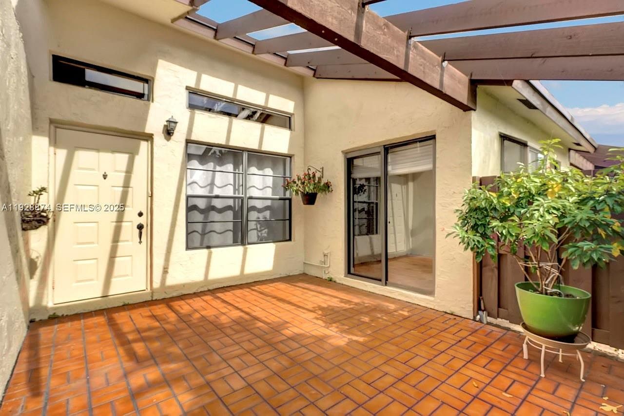 5170 Nesting Way APT B Delray Beach, FL 33484 - Thumbnail 2