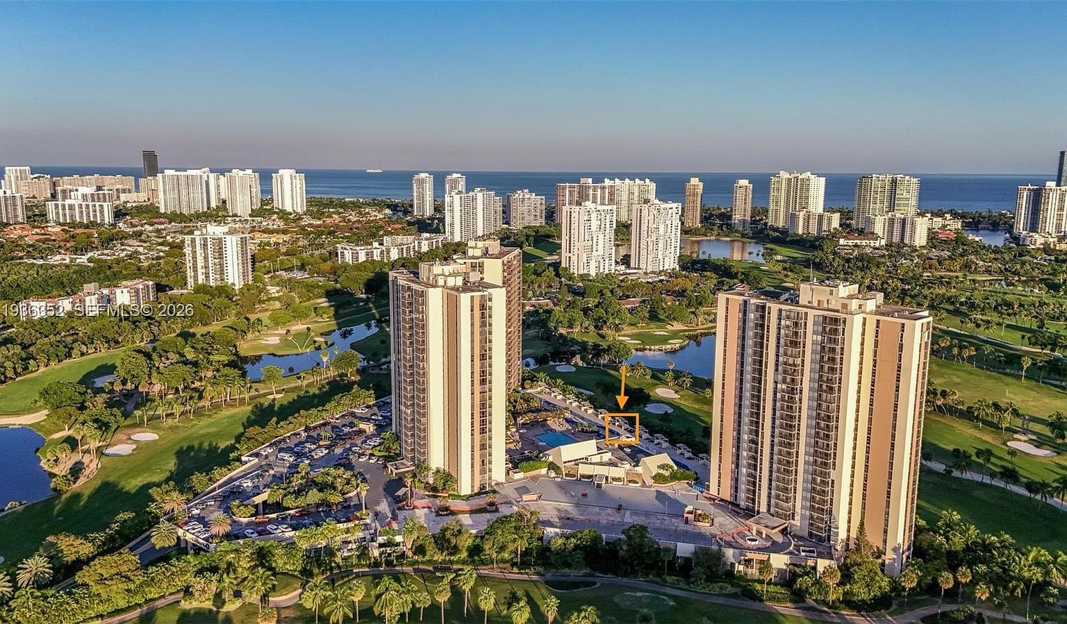 20347 W Country Club Dr Aventura, FL 33180 - Thumbnail 2