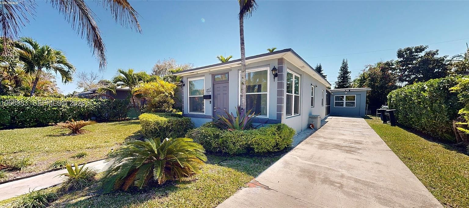 432 NW 103rd St Miami, FL 33150 - Thumbnail 2