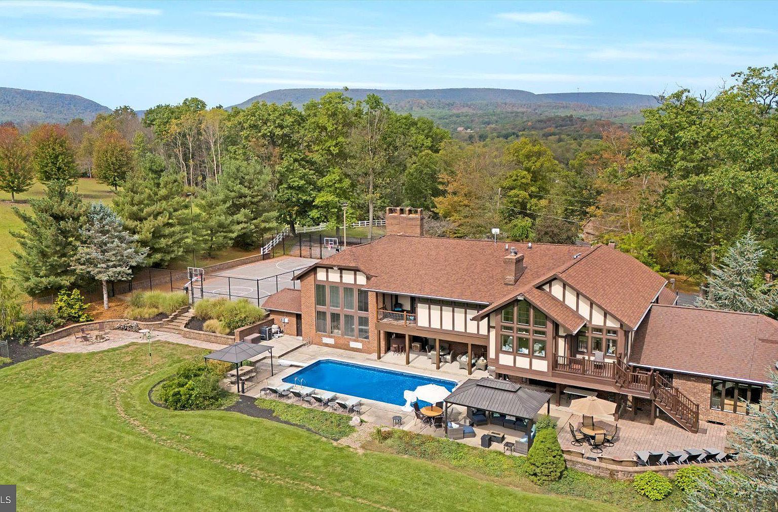 1554 W 7th St Tyrone, PA 16686 - Thumbnail 2