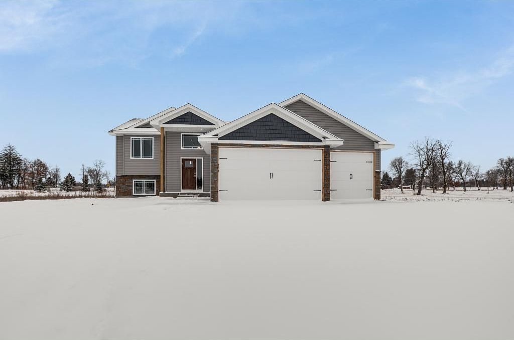 4787 261st St Wyoming, MN 55092 - Thumbnail 2