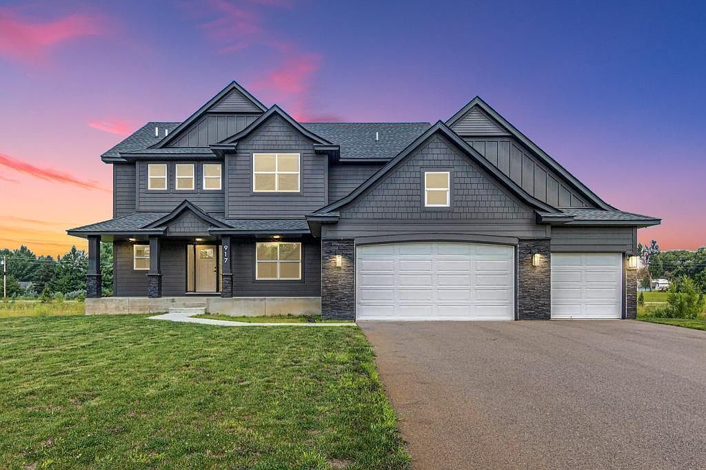 917 174th Ave NE Ham Lake, MN 55304 - Thumbnail 2