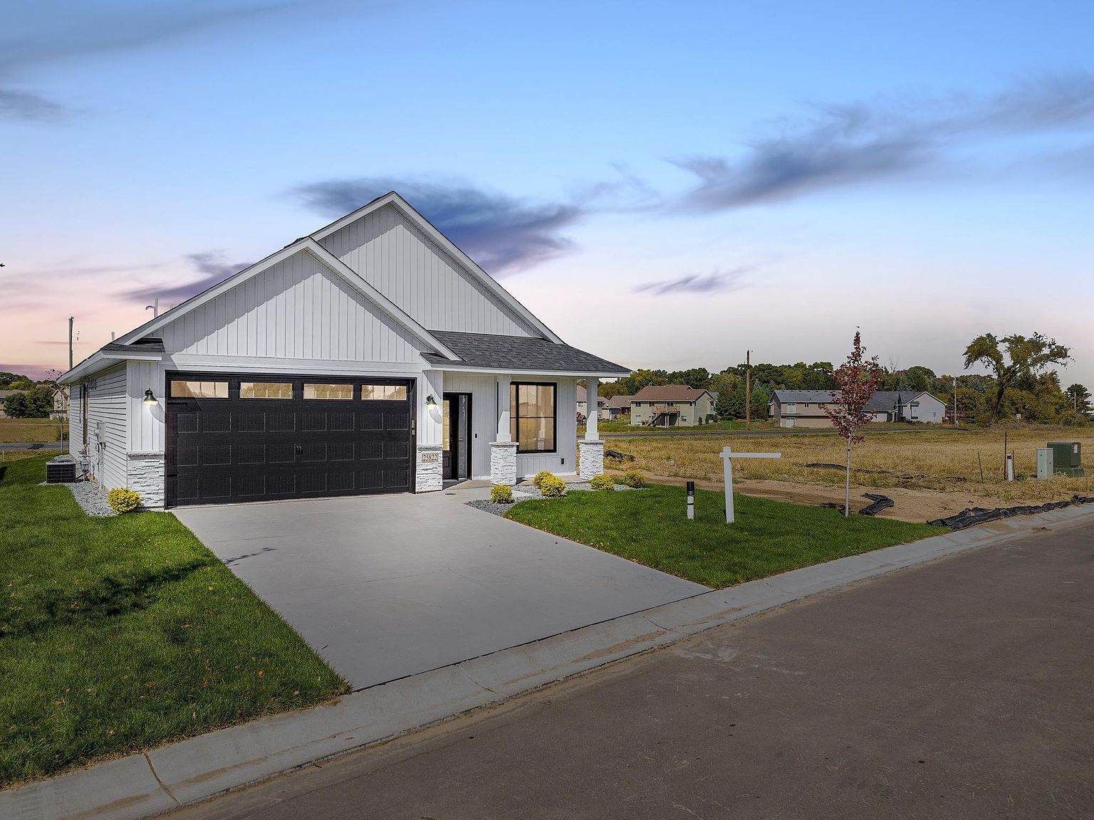 31706 Madison Rd Lindstrom, MN 55045 - Thumbnail 2