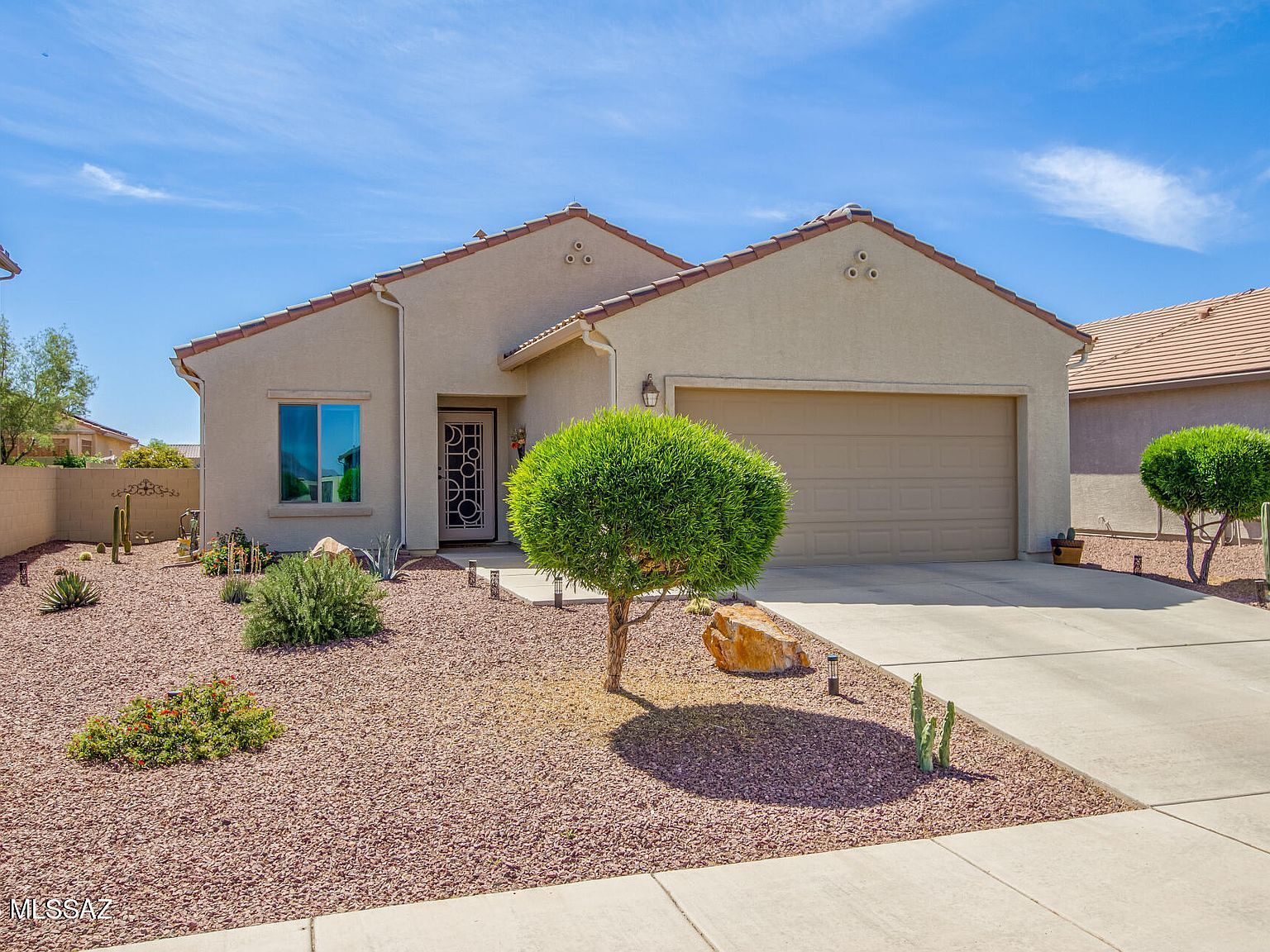 21529 E Freedom Dr Red Rock, AZ 85145 - Thumbnail 2