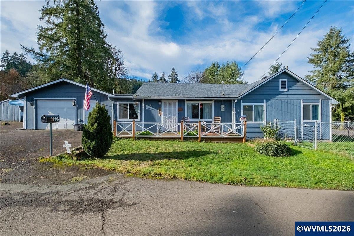 2295 Cedar St Sweet Home, OR 97386 - Thumbnail 2