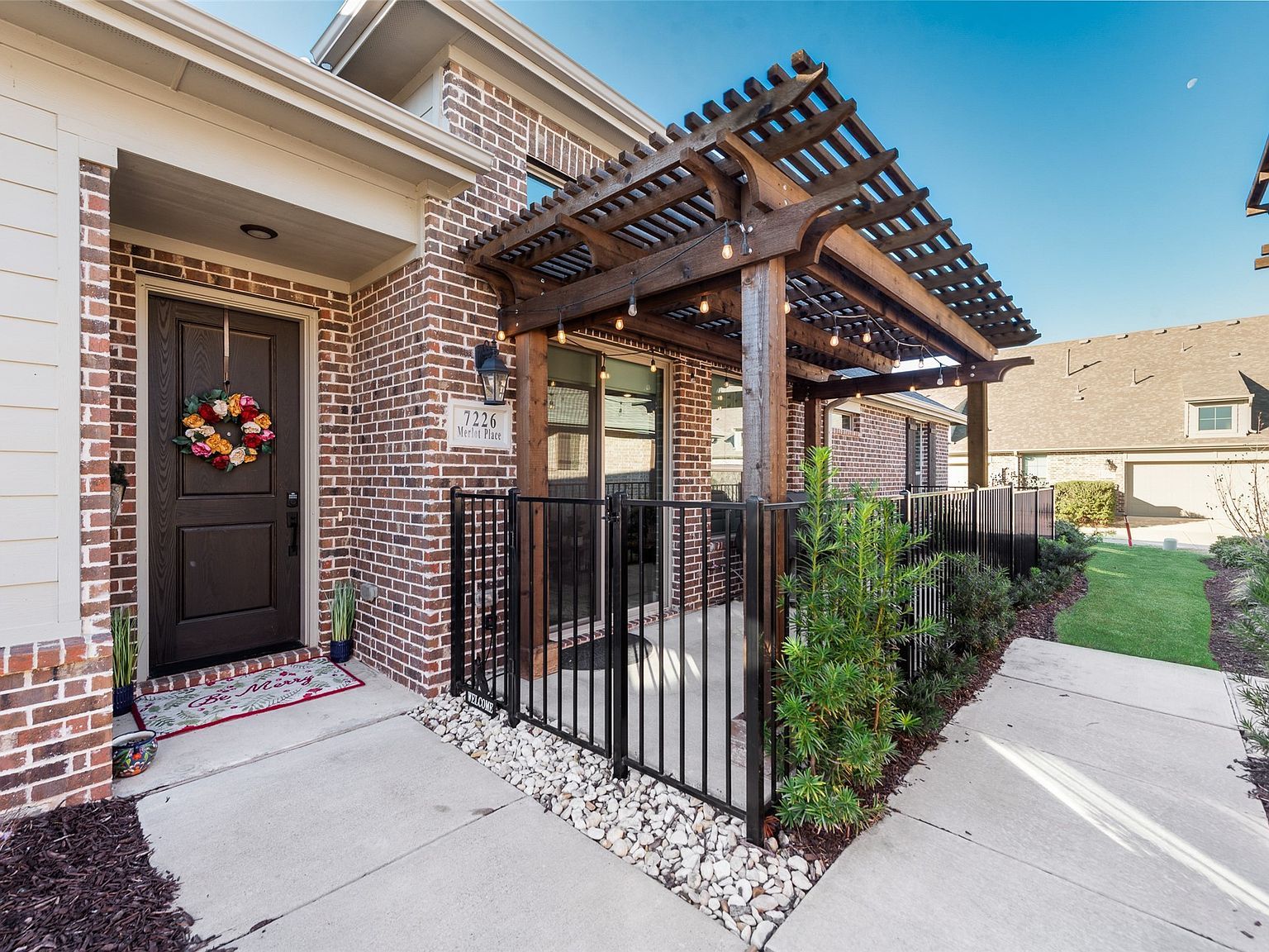 7226 Merlot Pl Grand Prairie, TX 75054 - Thumbnail 2