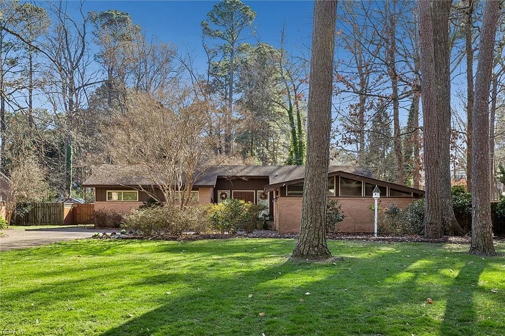 106 Cove Cres Yorktown, VA 23692 - Thumbnail 2