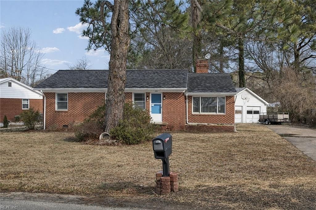 206 Shamrock Ave Yorktown, VA 23693 - Thumbnail 2
