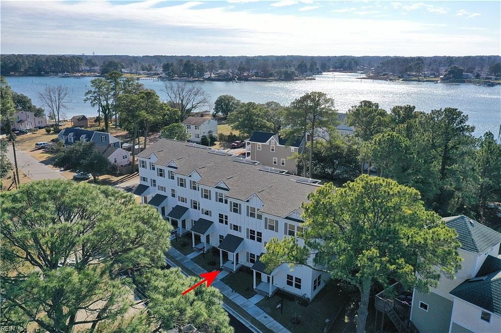 2923 Pretty Lake Ave Norfolk, VA 23518 - Thumbnail 2