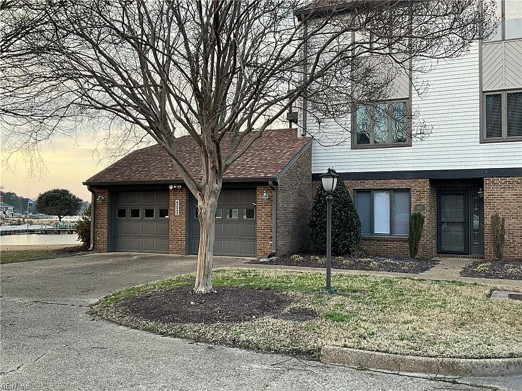 4223 Hatton Point Ln Unit 27 Portsmouth, VA 23703 - Thumbnail 2