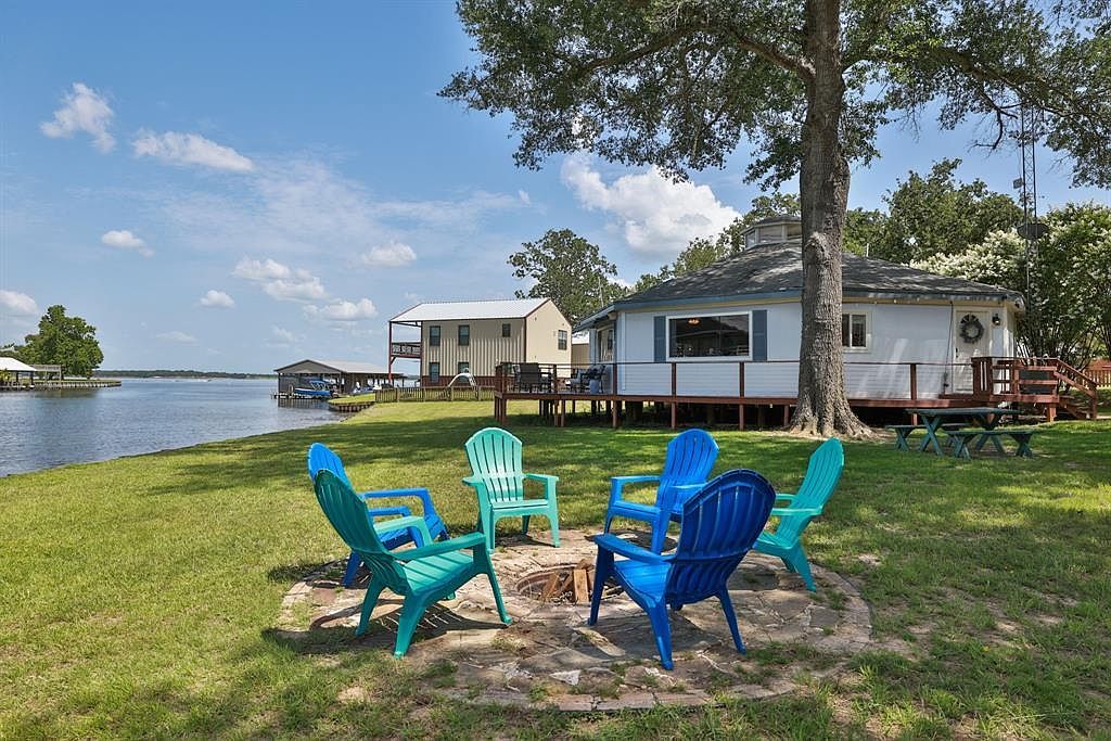 20559 Red Bud Ct Thornton, TX 76687 - Thumbnail 2