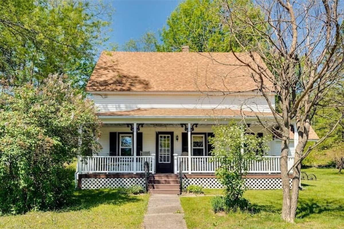 1495 Main St Pittsburg, NH 03592 - Thumbnail 2