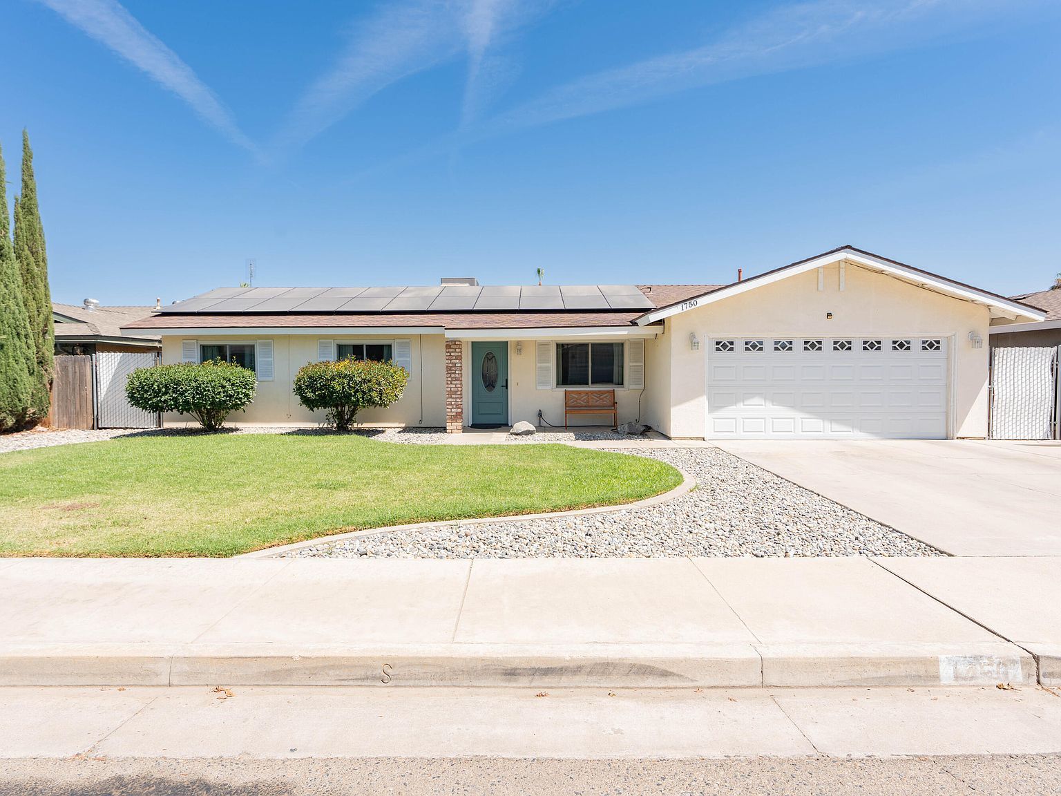 1750 Terry Cir Porterville, CA 93257 - Thumbnail 2