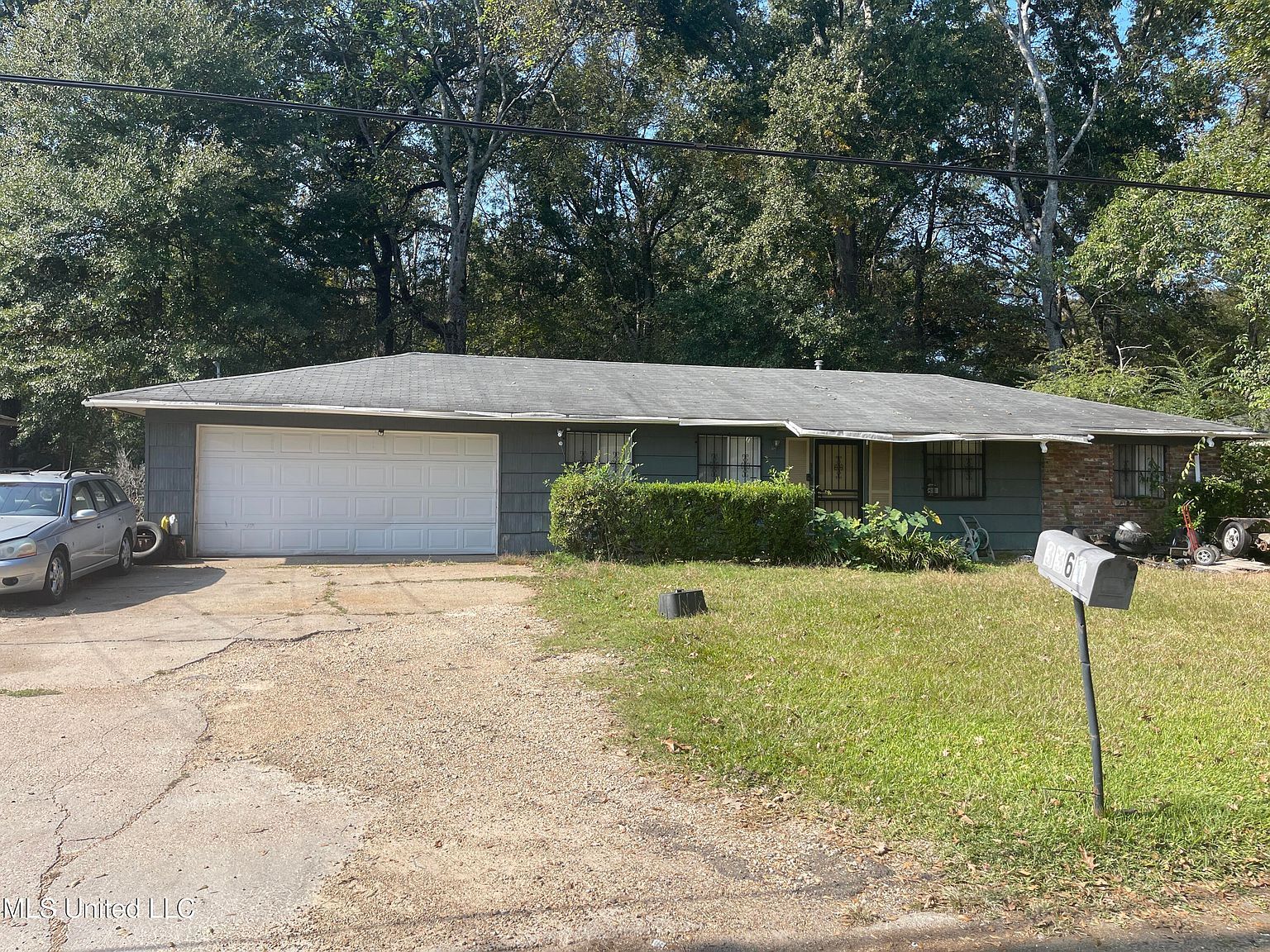 3361 Oakview Dr Jackson, MS 39212 - Thumbnail 2