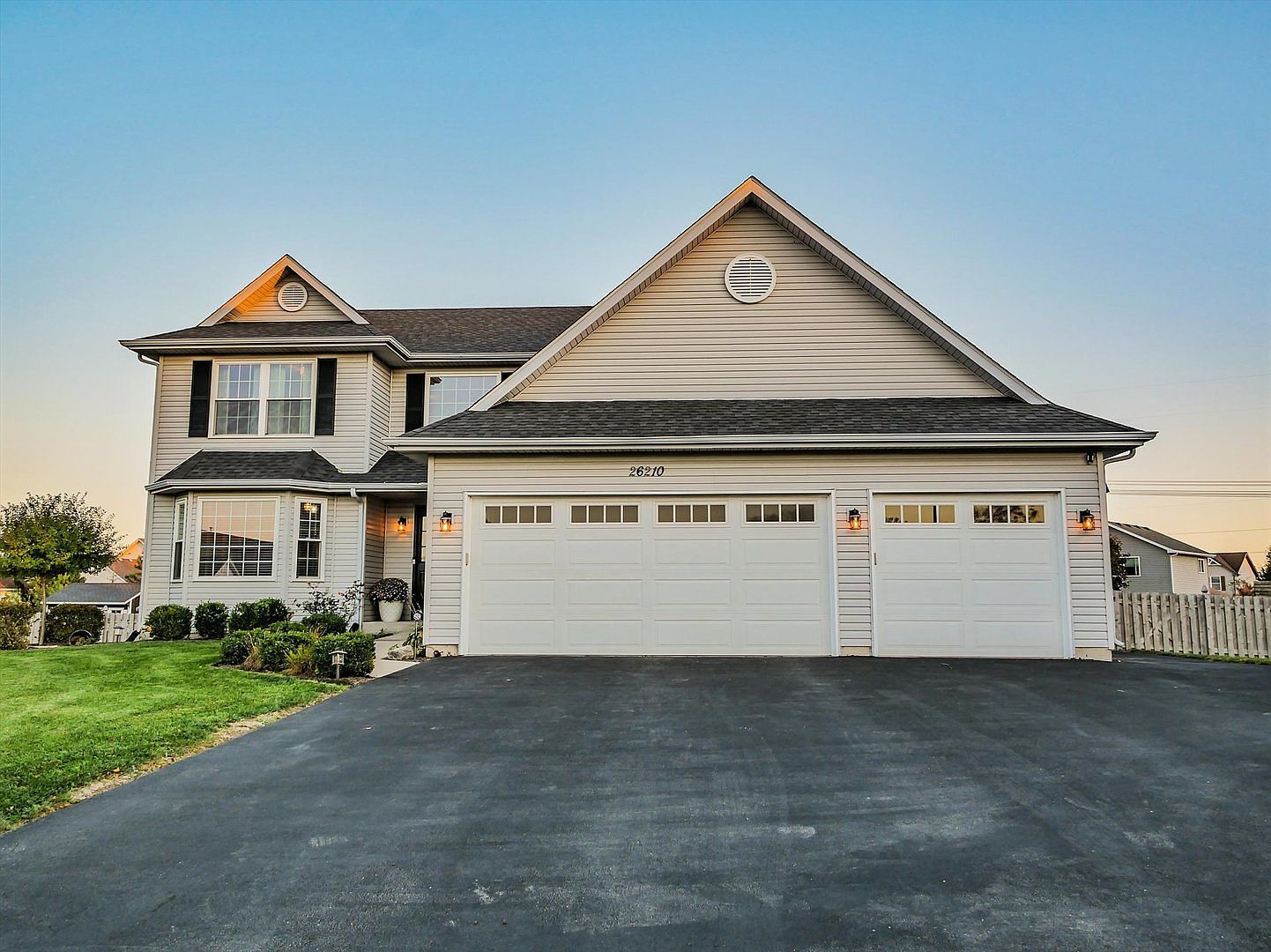 26210 W Bayberry Ct Channahon, IL 60410 - Thumbnail 2