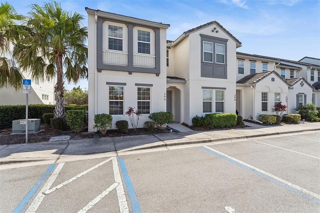 294 Captiva Dr Davenport, FL 33896 - Thumbnail 2