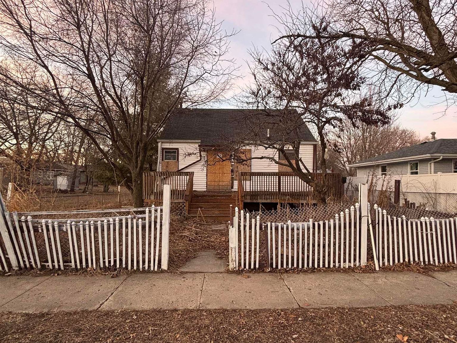 3323 Tripp St Ames, IA 50014 - Thumbnail 2