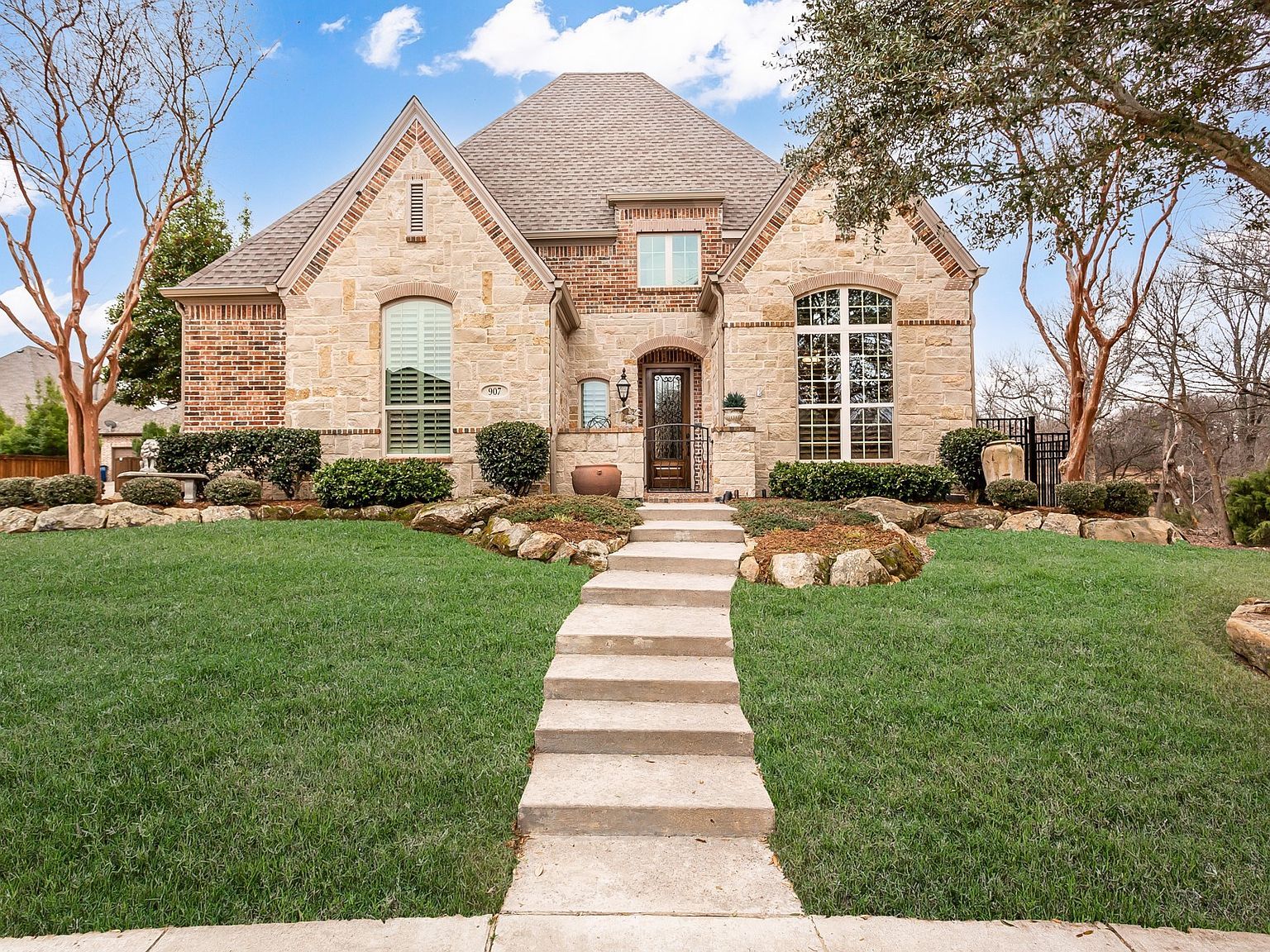 907 Clear Water Dr Allen, TX 75013 - Thumbnail 2