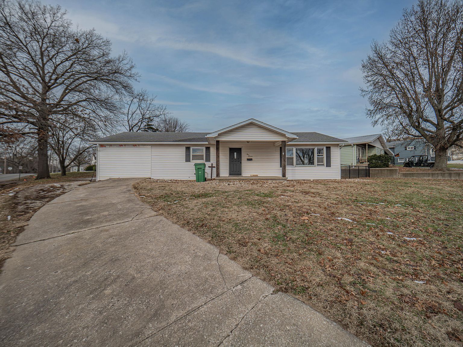 115 W Depot St Huntsville, MO 65259 - Thumbnail 2