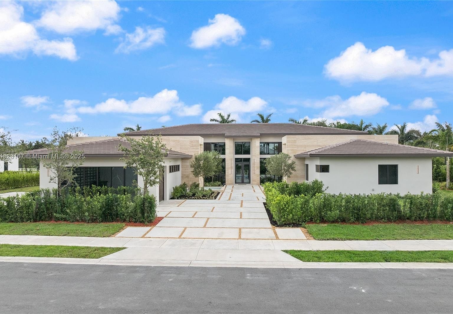 14930 SW 16th Ct Davie, FL 33326 - Thumbnail 2