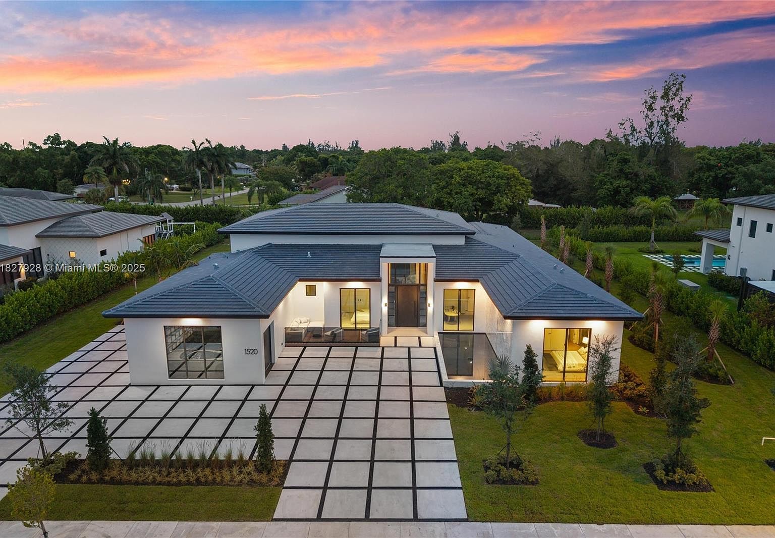 1520 SW 149th Ter Fort Lauderdale, FL 33326 - Thumbnail 2