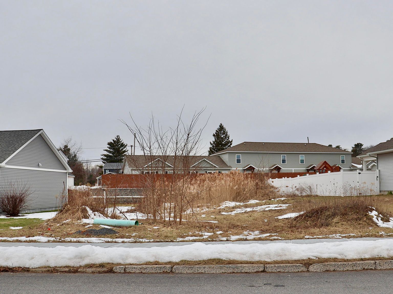 20 Louisiana Ave Plattsburgh, NY 12903 - Thumbnail 2