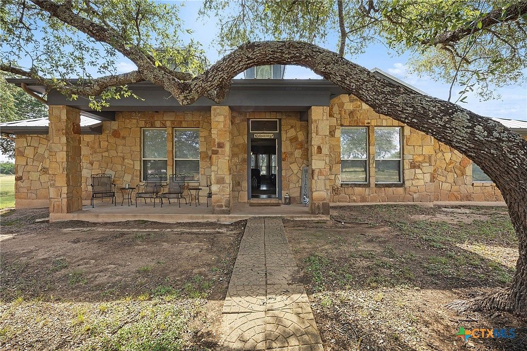 350 Lehne Rd Bertram, TX 78605 - Thumbnail 2