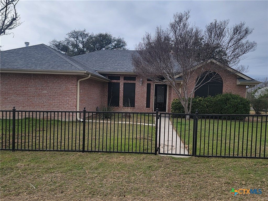 619 County Road 3420 Lampasas, TX 76550 - Thumbnail 2