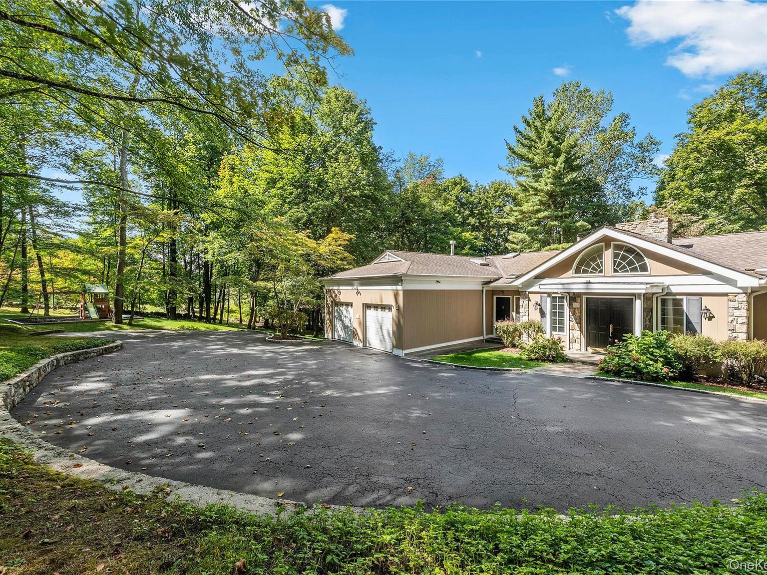 120 McLain St Mount Kisco, NY 10549 - Thumbnail 2