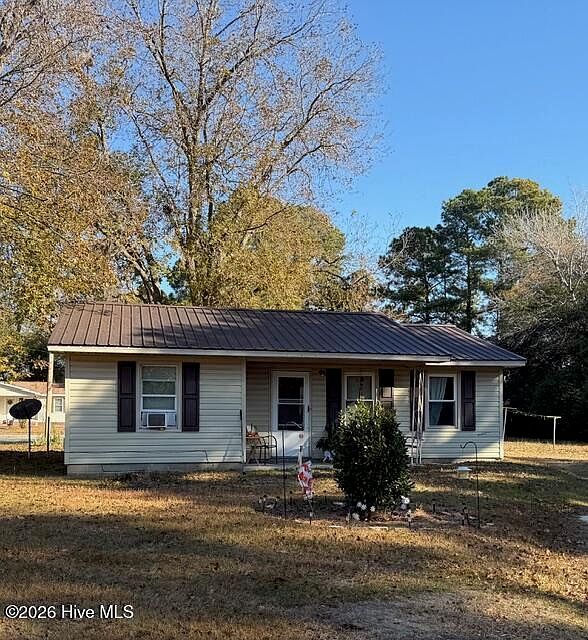 400 Tuskeegee Dr Laurinburg, NC 28352 - Thumbnail 2