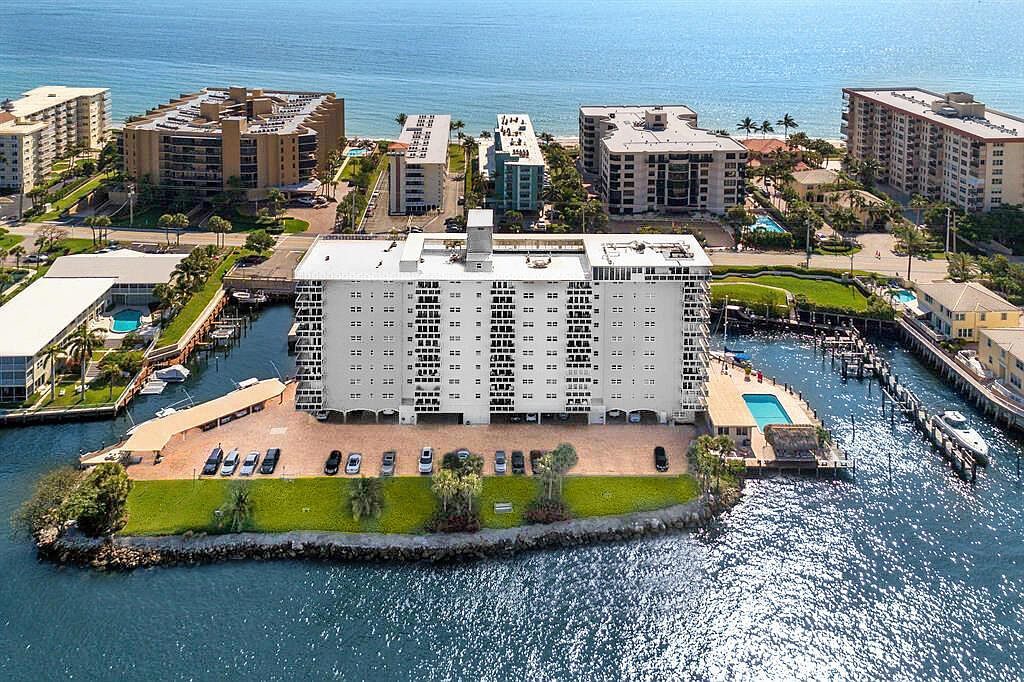 1160 Hillsboro Mile APT 201 Pompano Beach, FL 33062  | Condominium