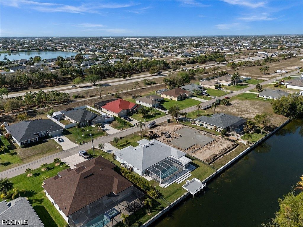 1229 SW 24th St Cape Coral, FL 33991, 33991