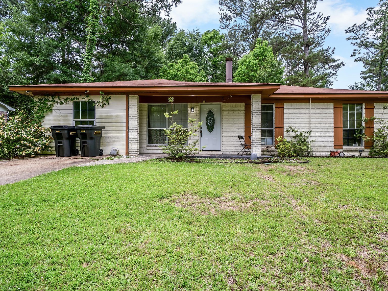 104 Ginger Dr Hattiesburg, MS 39402, 39402